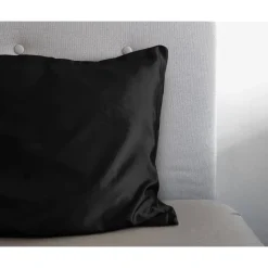 Beauty Skin Care Kussensloop Zwart Glanssatijn