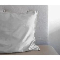 Beauty Skin Care Kussensloop Zilver Glanssatijn