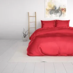 Beauty Skin Care Red glanssatijn