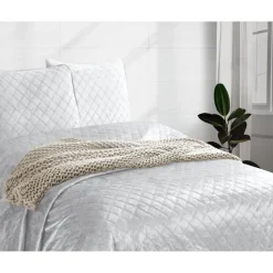 Velvet Classico White